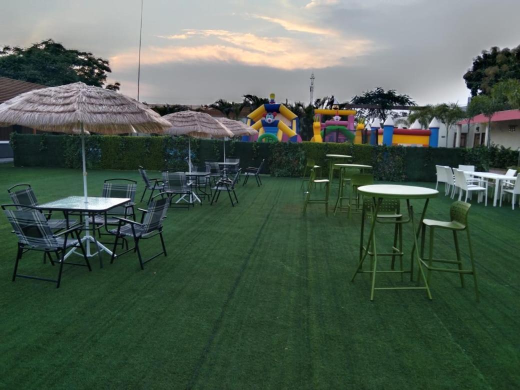 Focus Club And Resort ラーンチー エクステリア 写真